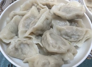 鲜美多汁的萝卜猪肉水饺的做法 步骤17