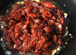 又香又嫩的小炒牛肉（巨好吃，手残党也能做）的做法 步骤12