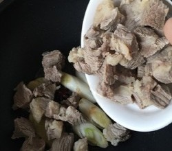 堂妈的金牌牛肉面的做法 步骤11