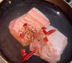 牛肉炖土豆（牛肉烧土豆）