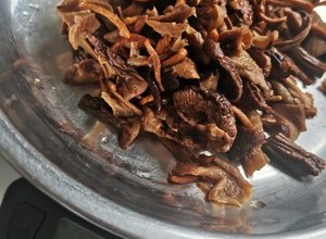 黑全麦饺子（猪肉菌菇莲藕）