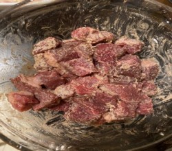 黑蒜子牛肉粒-津门秘方-家庭制作详细版的做法 步骤2