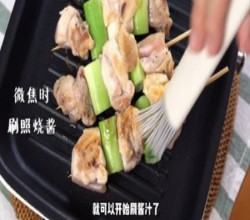 日料店里怎么也要卖三四十一份的烤鸡肉串烧鸟（平底锅版）的做法 步骤6