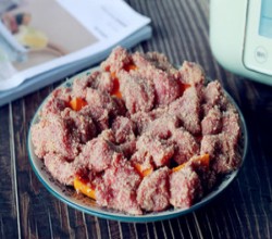 粉蒸南瓜牛肉【12月北鼎蒸炖锅食谱】的做法 步骤3