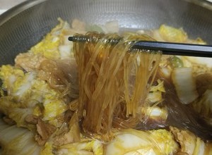 简单版本猪肉白菜炖粉条的做法 步骤15