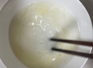 家的味道～酥脆鲜香的猪肉韭菜锅贴的做法 步骤21