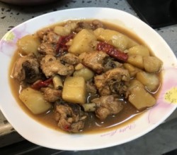 鸡肉炖土豆的做法 步骤5