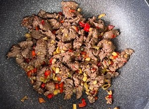 小炒黄牛肉的做法 步骤11