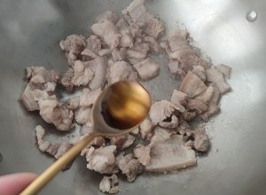 东北名菜白菜猪肉炖粉条的做法 步骤4