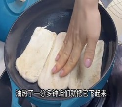 面   小虎妈的火烧   ，牛肉烧饼                        鸡胸肉的吃法              简单的牛肉汤   小虎妈的香酥牛肉饼的做法 步骤20