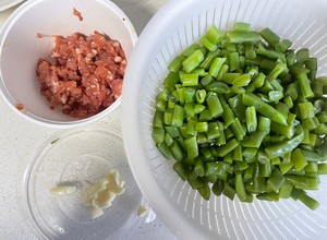 快来呀！超下饭家常菜，简单做法，肉末四季豆的做法 步骤6