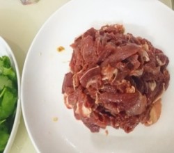 小炒牛肉（小白也可以做的超好吃！！）