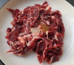 小炒牛腱肉（超详细的做法）的做法 步骤3