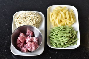 排骨豆角焖面【4月北鼎电磁炉食谱】