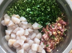 扇贝丁猪肉韭菜饺子，刷新对日常饺子的认知的做法 步骤8