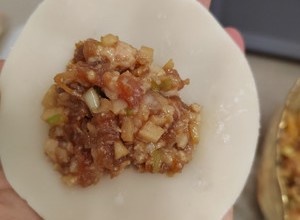 让人流口水的 莲藕猪肉饺子🥟的做法 步骤8