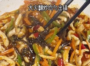 用鸡胸肉代替猪肉炒的鱼香肉丝，味道绝了❗️的做法 步骤11