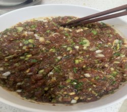 牛肉饺子馅的做法 步骤8