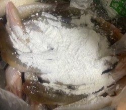 炸鱼到底用面粉还是淀粉？炸出的鱼外酥里嫩的做法 步骤6