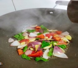 鸡肉垫卷子（超好吃焖面）的做法 步骤2