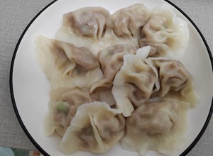 让人流口水的 莲藕猪肉饺子🥟的做法 步骤12