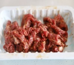 金针菇烤牛肉【10月北鼎烤箱食谱】的做法 步骤3