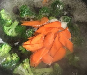 色香味俱全༄「清炒西兰花🥦」༄的做法 步骤7