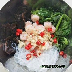 捞汁菠菜虾仁，减脂快手凉拌菜的做法 步骤4