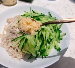 爽口金针菇拌黄瓜🥒的做法 步骤6