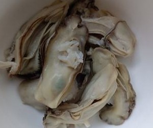 生蚝奶白菜炖豆腐