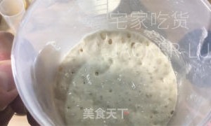 橙香软面包，奶香味十足，松软拉丝，香橙甜蜜清新，暖心又暖胃。