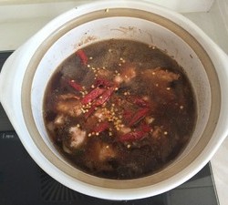 东北特色炖菜--砂锅🍲大白菜豆腐炖排骨五花肉的做法 步骤5