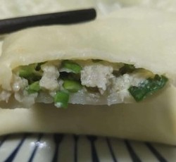 包饺子（内附饺子包法视频和煎饺做法以及白菜猪肉馅，黄瓜虾仁馅，韭菜鸡蛋木耳虾仁馅，小白菜木耳猪肉虾仁馅 鱼馅等调制方法）的做法 步骤33