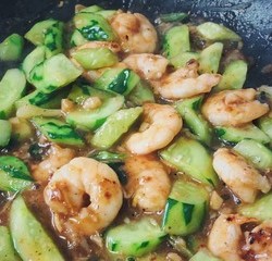 独食快手菜——青瓜炒虾仁的做法 步骤8