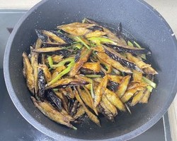 酸甜酥脆❗️比肉还好吃的风味茄子的做法 步骤12