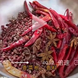 爽口黄瓜  小菜     夏妈的拍黄瓜  酱小黄瓜的做法 步骤7