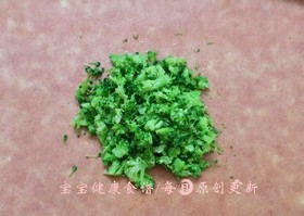 西蓝花胡萝卜鸡肉粥 宝宝健康食谱的做法 步骤6