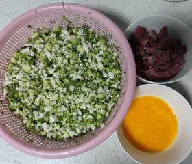 椰子油无米炒饭(花菜、西蓝花懒人轻食版)的做法 步骤4