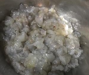 黄瓜虾仁饺子的做法 步骤3