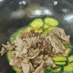 ㊙️牛肉片炒黄瓜‼️牛肉片的嫩滑技巧的做法 步骤10