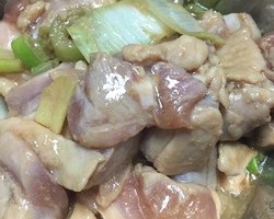 鸡腿肉炖土豆