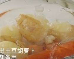 土豆泥沙拉的做法 步骤2