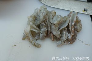 黄瓜鸡蛋虾仁饺子 <302小厨房>的做法 步骤5