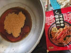 口味捞—钵钵鸡冷锅串的做法 步骤9