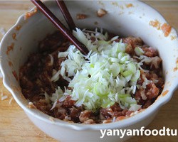 上海茄子 Eggplant with Pork Mince的做法 步骤6