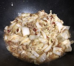 白菜粉丝炒肉末的做法 步骤7