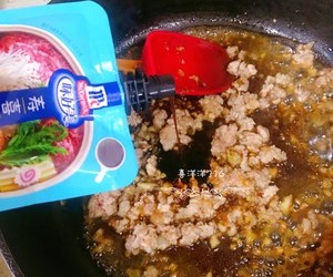 味好美寿喜麻辣菌菇豆腐煲【全能锅底料理】的做法 步骤9