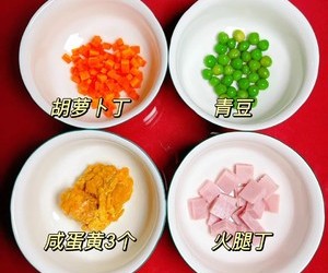 有颜味佳的蟹黄豆腐