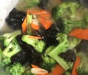 色香味俱全༄「清炒西兰花🥦」༄的做法 步骤13