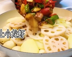 家庭版麻辣小龙虾/主食配菜满满一锅出（视频食谱）的做法 步骤11